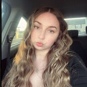 Meet your Posher, Madison